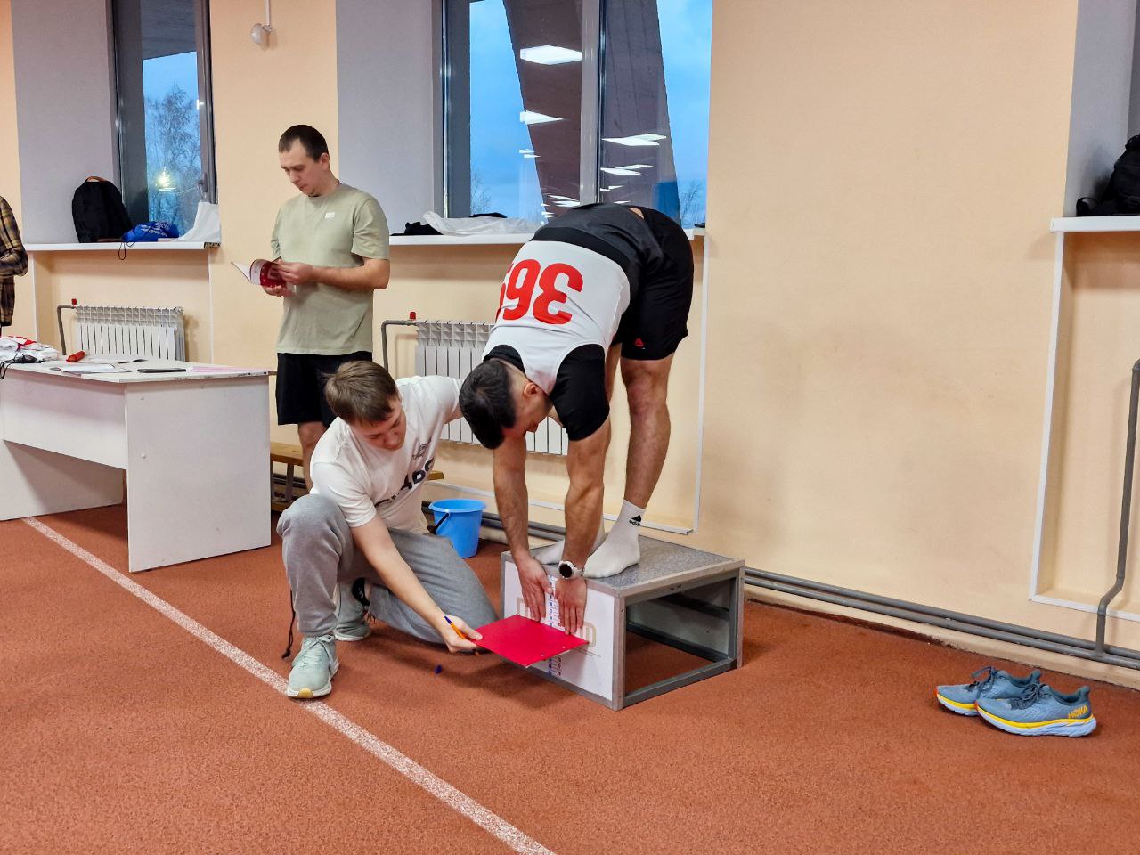 Готов к труду и обороне!. Сотрудники ГУ МВД России по Красноярскому краю всегда на страже здоровья! а сегодня полицейские присоединились к Всероссийскому физкультурно-спортивному комплексу, направленному на укрепление... Готов к труду и обороне!. Сотрудники ГУ МВД России по Красноярскому краю всегда на страже здоровья! а сегодня полицейские присоединились к Всероссийскому физкультурно-спортивному комплексу, направленному на укрепление...