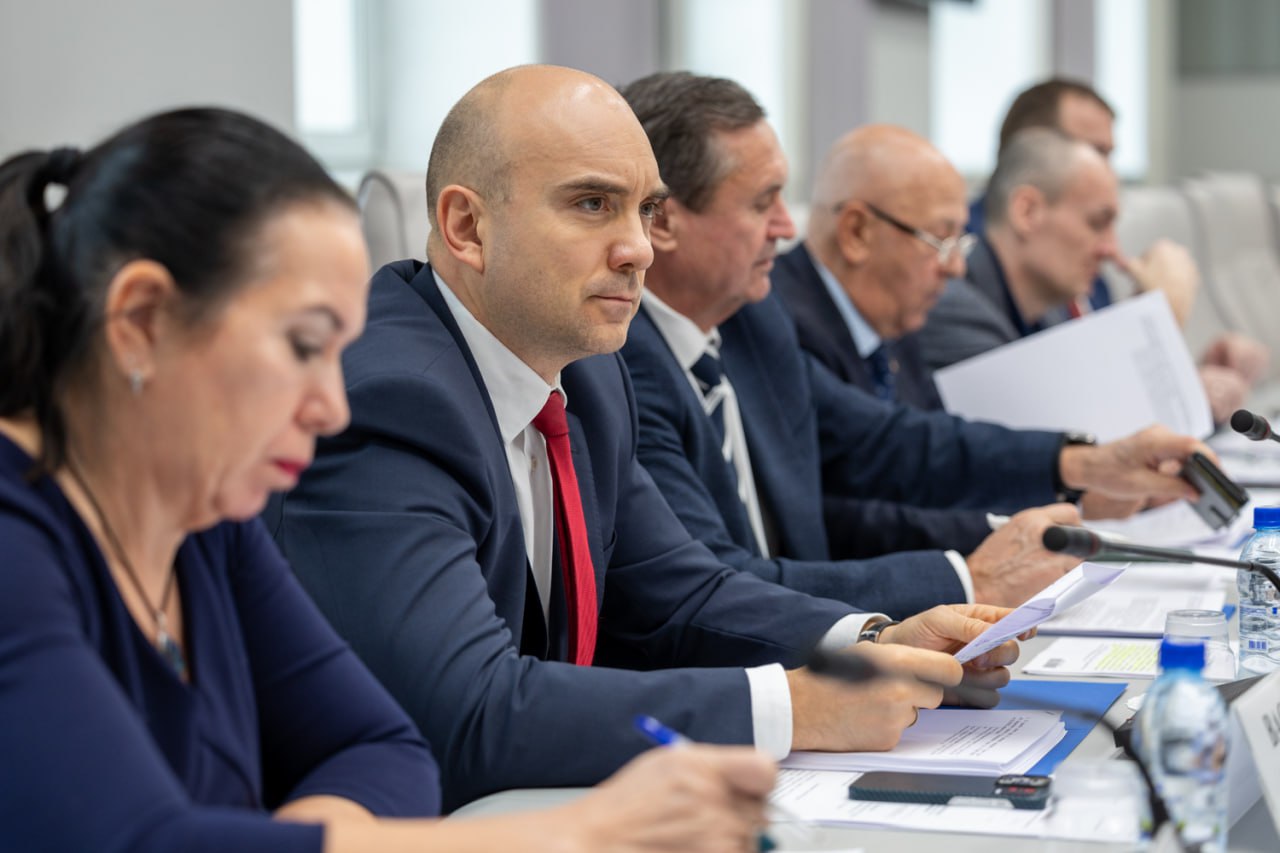 Приватизация с перспективой и поощрение силовиков: комитет одобрил два важных законопроекта Приватизация с перспективой и поощрение силовиков: комитет одобрил два важных законопроекта