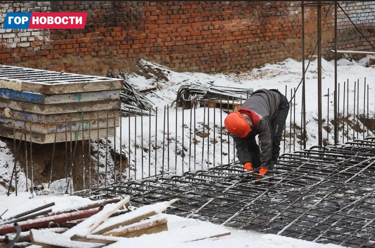 В Красноярске начался монтаж надземной части «Суриков-центра»