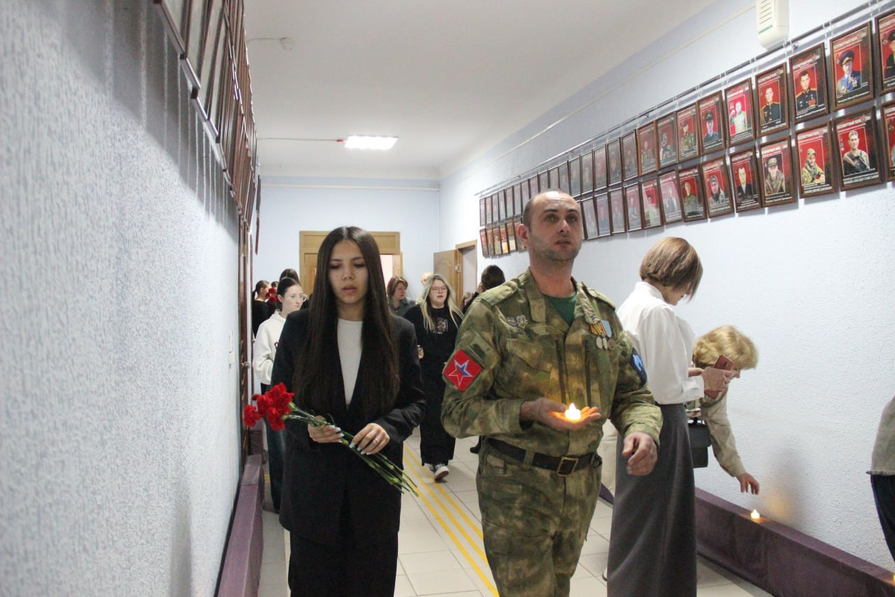 В Канске открылась фотовыставка «Они сражались за Родину» В Канске открылась фотовыставка «Они сражались за Родину»