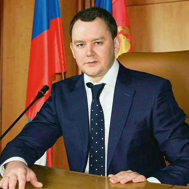 Сегодня, 14 ноября еще одна яркая личность отмечает свой день рождения! 45 лет исполнилось депутату Горсовета Красноярска созыва 2013 -2018 гг. - Волкову Аркадию Сергеевичу!