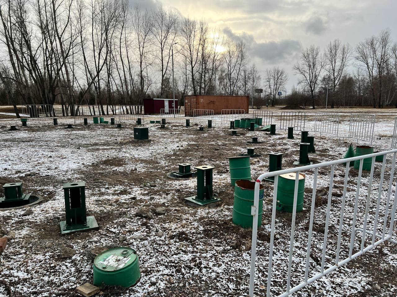 Главную новогоднюю елку Красноярска откроют 26 декабря Главную новогоднюю елку Красноярска откроют 26 декабря