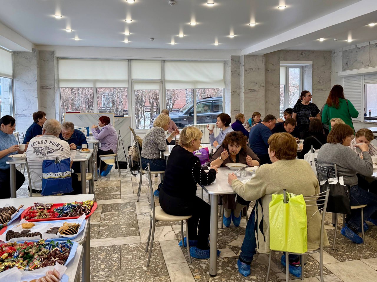 Уже традиционно, 2 раза в год филиал «Больница №1» МСЧ-24 ФСИН России проводит акцию «День открытых дверей» для пенсионеров и ветеранов уголовно-исполнительной системы Уже традиционно, 2 раза в год филиал «Больница №1» МСЧ-24 ФСИН России проводит акцию «День открытых дверей» для пенсионеров и ветеранов уголовно-исполнительной системы