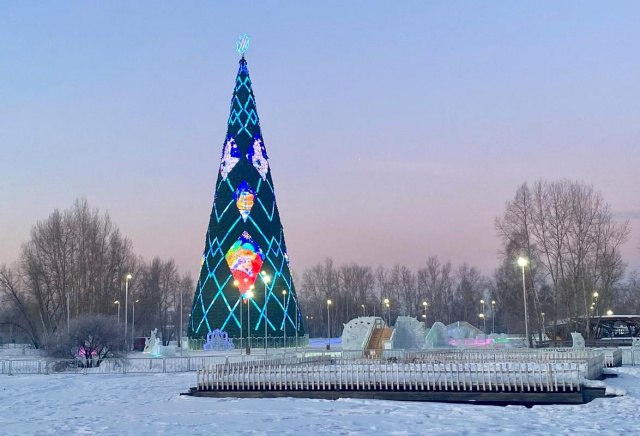 Главную елку Красноярска на острове Татышев откроют 26 декабря
