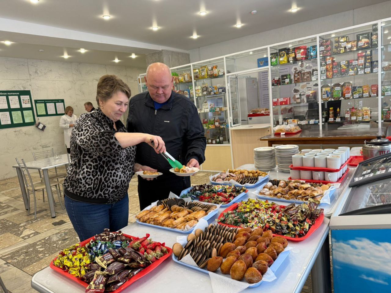 Уже традиционно, 2 раза в год филиал «Больница №1» МСЧ-24 ФСИН России проводит акцию «День открытых дверей» для пенсионеров и ветеранов уголовно-исполнительной системы Уже традиционно, 2 раза в год филиал «Больница №1» МСЧ-24 ФСИН России проводит акцию «День открытых дверей» для пенсионеров и ветеранов уголовно-исполнительной системы