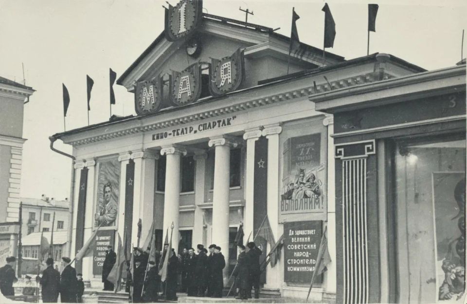 Средства на капитальный ремонт старейшего в Железногорске кинотеатра предстоит запланировать в краевом бюджете