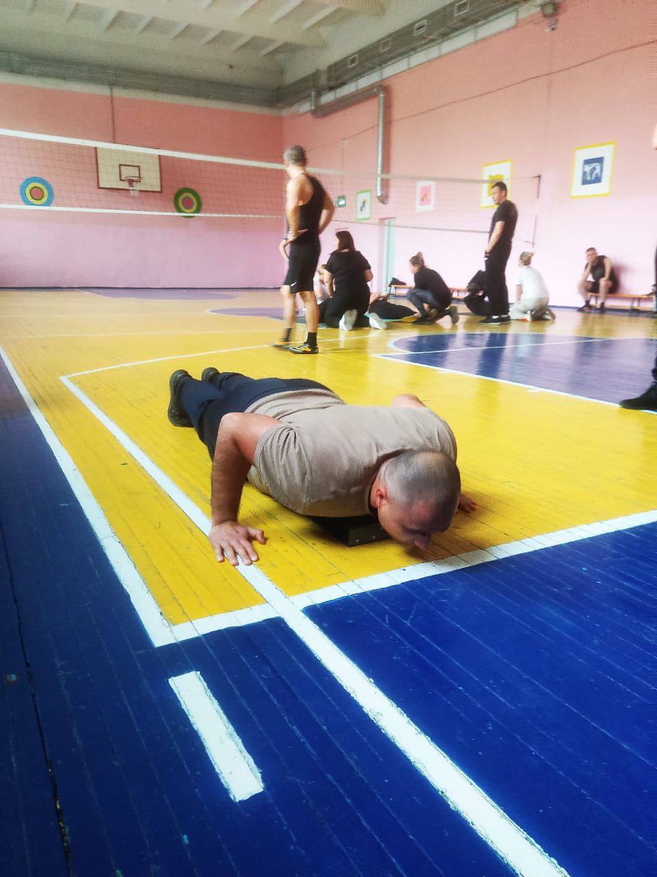 Золотые знаки ГТО: Сотрудники Межмуниципального отдела МВД России «Березовский» не остались в стороне и выполнили нормативы Всероссийского физкультурно-спортивного комплекса «Готов к труду и обороне» Золотые знаки ГТО: Сотрудники Межмуниципального отдела МВД России «Березовский» не остались в стороне и выполнили нормативы Всероссийского физкультурно-спортивного комплекса «Готов к труду и обороне»