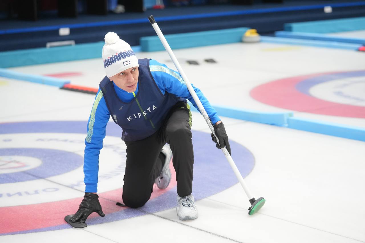 В спорткомплексе «Кёрлинг-Арена» прошёл традиционный турнир по кёрлингу среди работников прокуратуры Красноярского края В спорткомплексе «Кёрлинг-Арена» прошёл традиционный турнир по кёрлингу среди работников прокуратуры Красноярского края