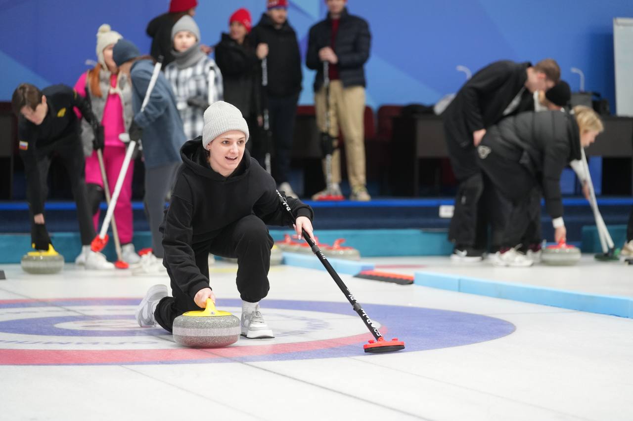В спорткомплексе «Кёрлинг-Арена» прошёл традиционный турнир по кёрлингу среди работников прокуратуры Красноярского края В спорткомплексе «Кёрлинг-Арена» прошёл традиционный турнир по кёрлингу среди работников прокуратуры Красноярского края
