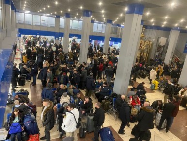 В аэропорту Норильска застряли более 700 пассажиров, сообщил в Управлении на транспорте МВД России по Сибирскому федеральному округу
