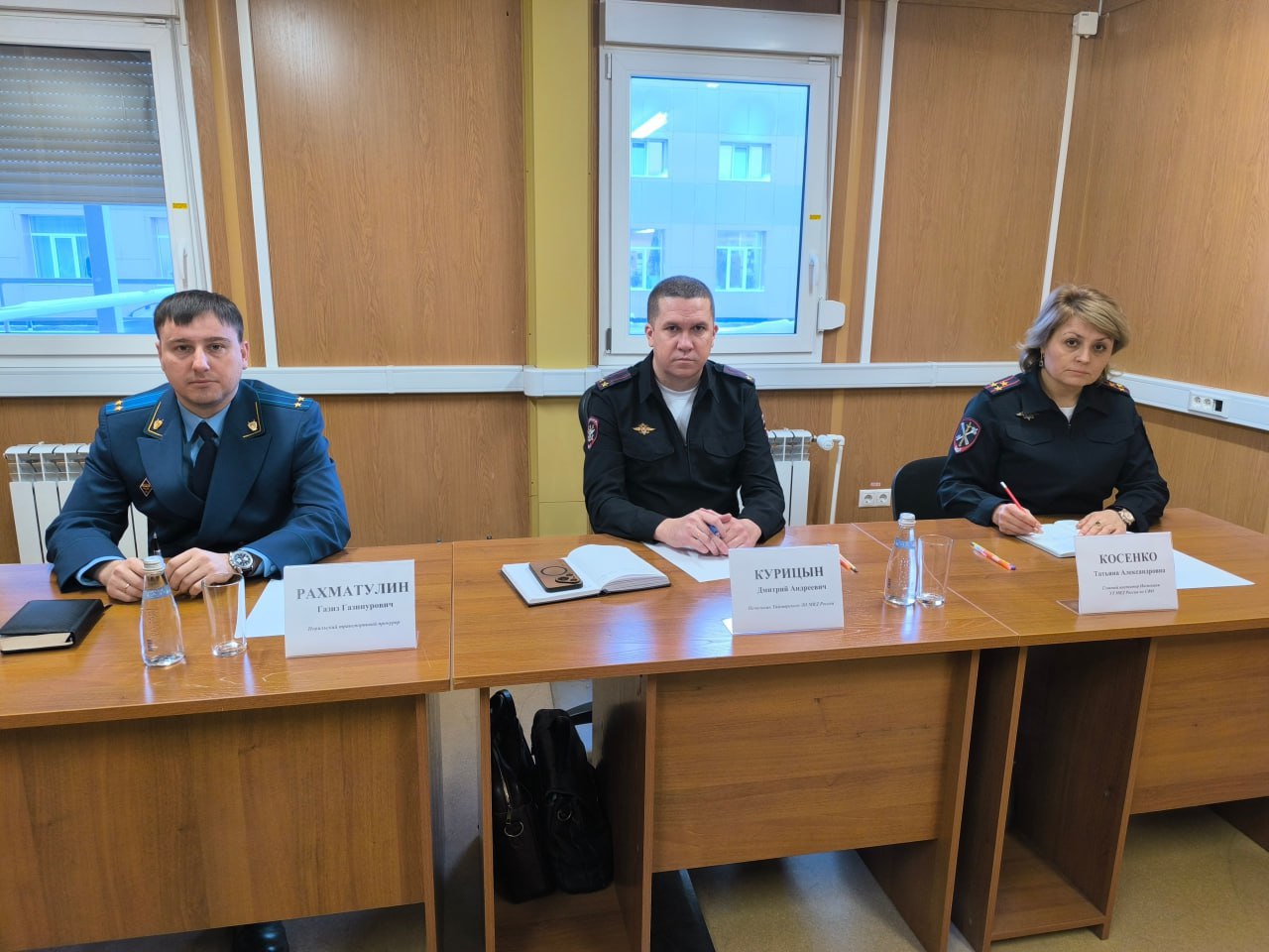 Руководитель комиссии УТ МВД России по СФО провела прием граждан на Таймыре Руководитель комиссии УТ МВД России по СФО провела прием граждан на Таймыре