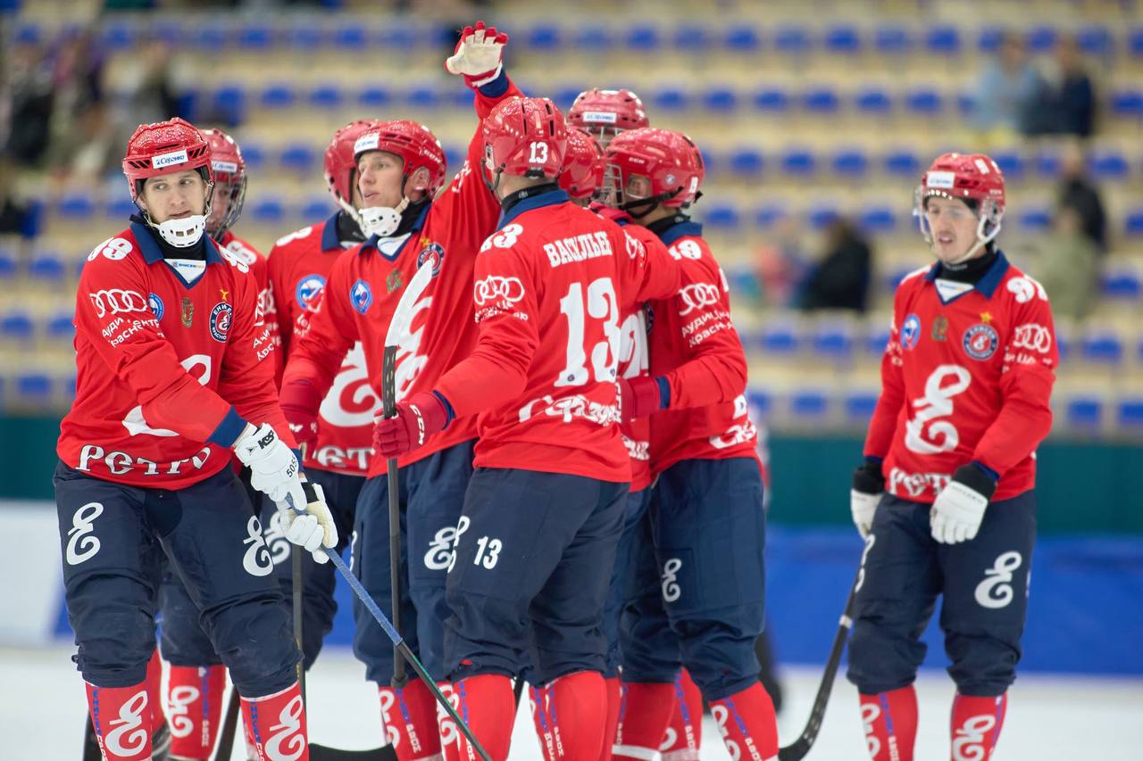 Внимание, хоккейные болельщики!