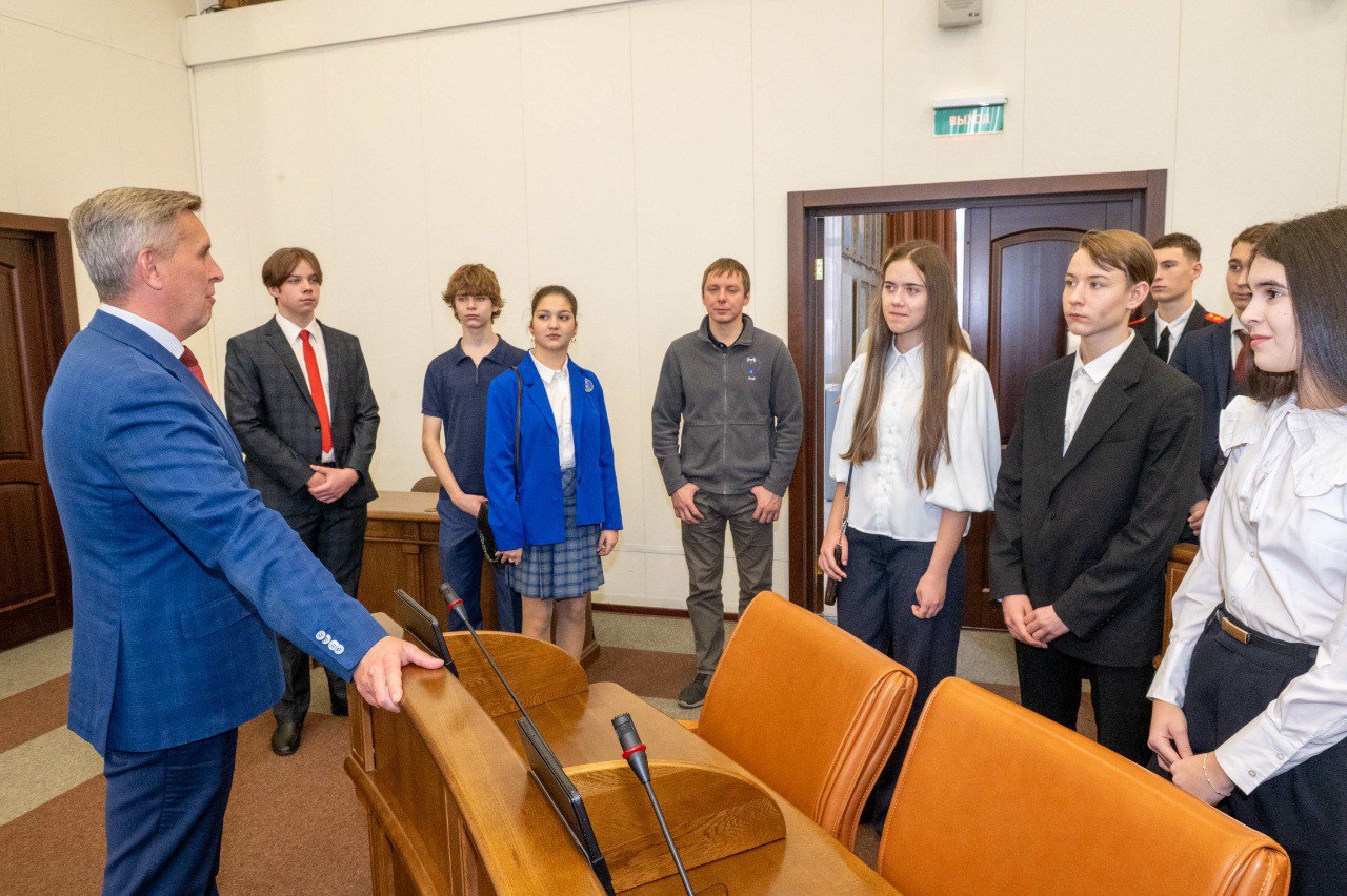 «В космосе я чувствовал себя как дома», — так говорит о своем полете наш знаменитый земляк Кирилл Песков «В космосе я чувствовал себя как дома», — так говорит о своем полете наш знаменитый земляк Кирилл Песков