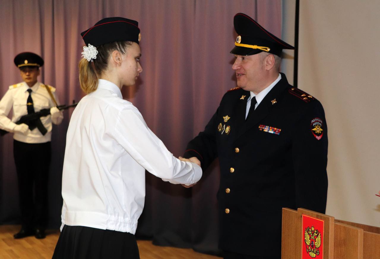 Торжественная клятва: будущие стражи порядка Заполярья вступили в ряды Торжественная клятва: будущие стражи порядка Заполярья вступили в ряды