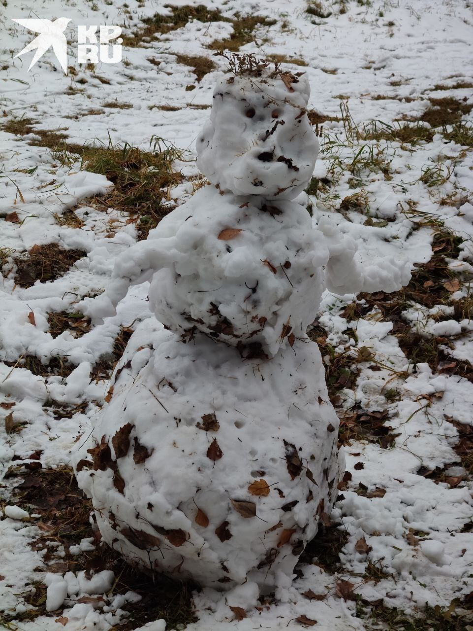 Смотрите, какие снеговики буквально вчера встречали посетителей эко-парка "Гремячая грива"! Любуйтесь, пока они совсем не растаяли, ведь синоптики вновь обещают уверенную плюсовую температуру! Смотрите, какие снеговики буквально вчера встречали посетителей эко-парка "Гремячая грива"! Любуйтесь, пока они совсем не растаяли, ведь синоптики вновь обещают уверенную плюсовую температуру!