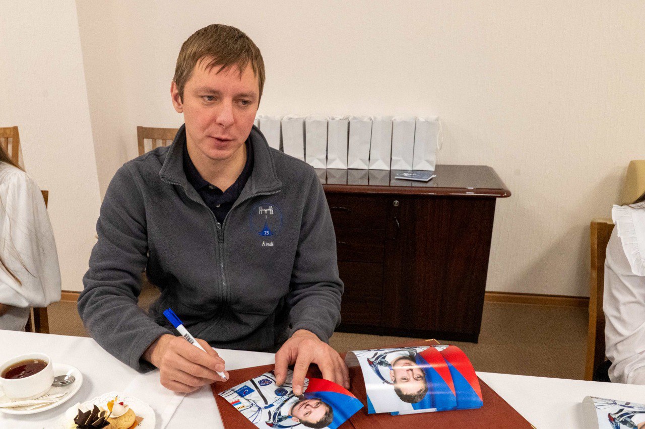 «В космосе я чувствовал себя как дома», — так говорит о своем полете наш знаменитый земляк Кирилл Песков «В космосе я чувствовал себя как дома», — так говорит о своем полете наш знаменитый земляк Кирилл Песков