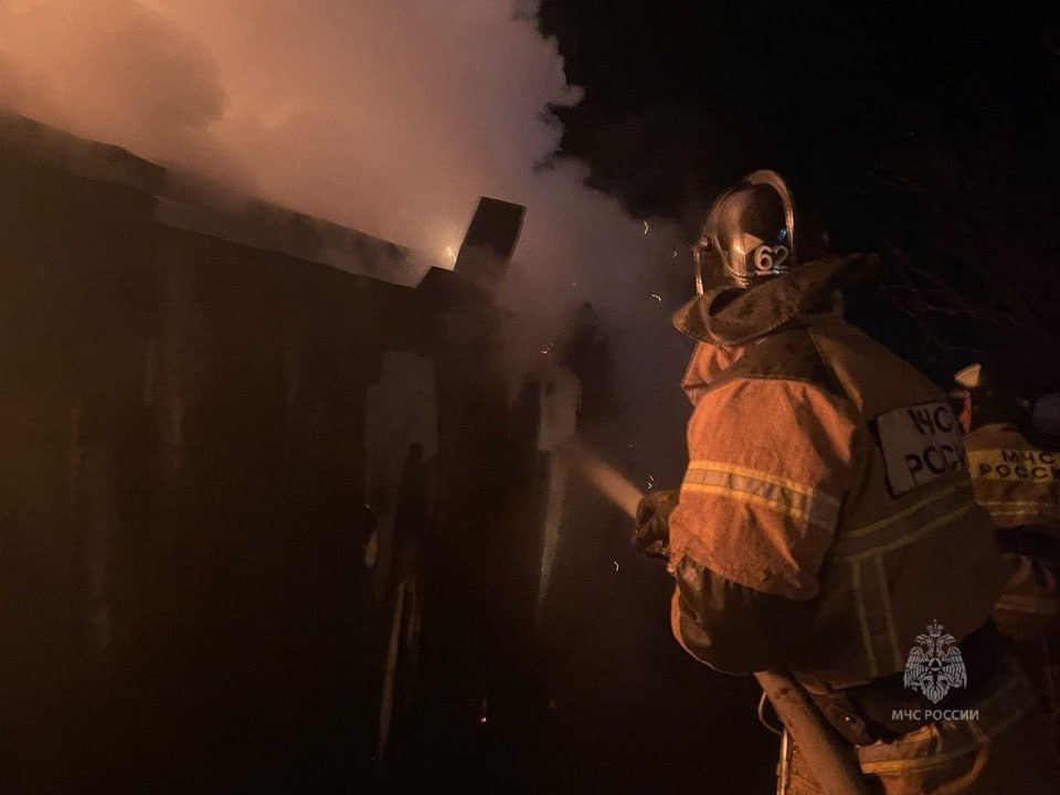 За прошедшие сутки в Красноярском крае потушили 16 пожаров, пострадал один человек