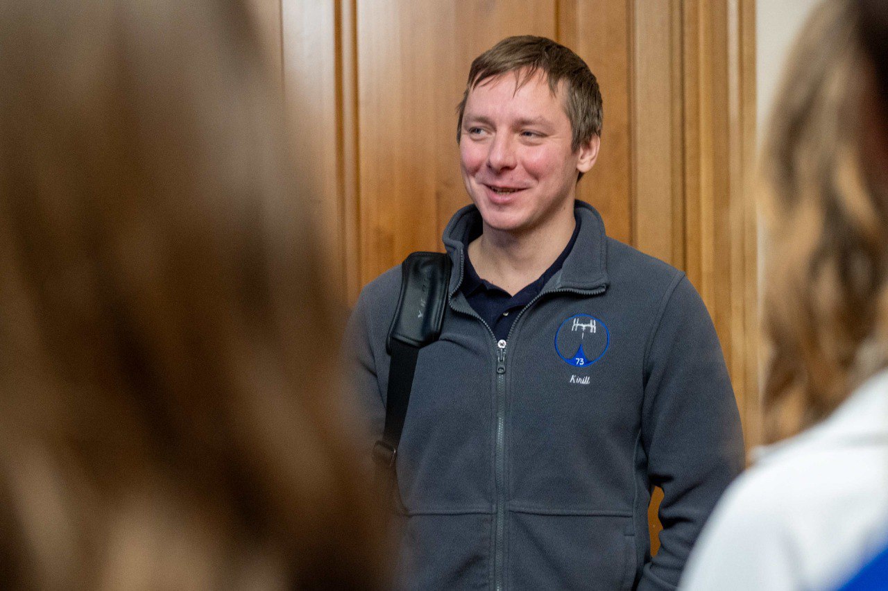 «В космосе я чувствовал себя как дома», — так говорит о своем полете наш знаменитый земляк Кирилл Песков «В космосе я чувствовал себя как дома», — так говорит о своем полете наш знаменитый земляк Кирилл Песков