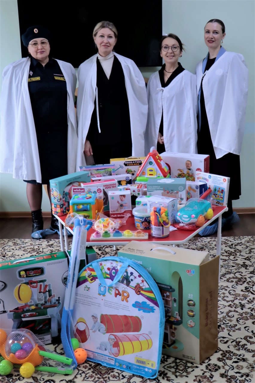 С условиями отбывания осужденных женщин с малолетними детьми в ИК-22 ознакомилась руководитель администрации Свердловского района г. Красноярска Лилия Низмутдинова С условиями отбывания осужденных женщин с малолетними детьми в ИК-22 ознакомилась руководитель администрации Свердловского района г. Красноярска Лилия Низмутдинова