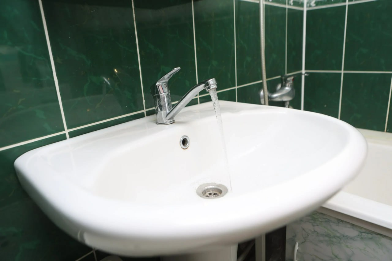 В Красноярске на 3 дня отключат холодную воду в частях Центрального и Советского районов