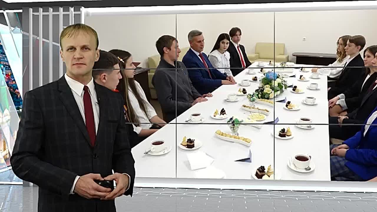 В ЗАКСОБРАНИИ ПРОШЛА ВСТРЕЧА С КОСМОНАВТОМ КИРИЛЛОМ ПЕСКОВЫМ