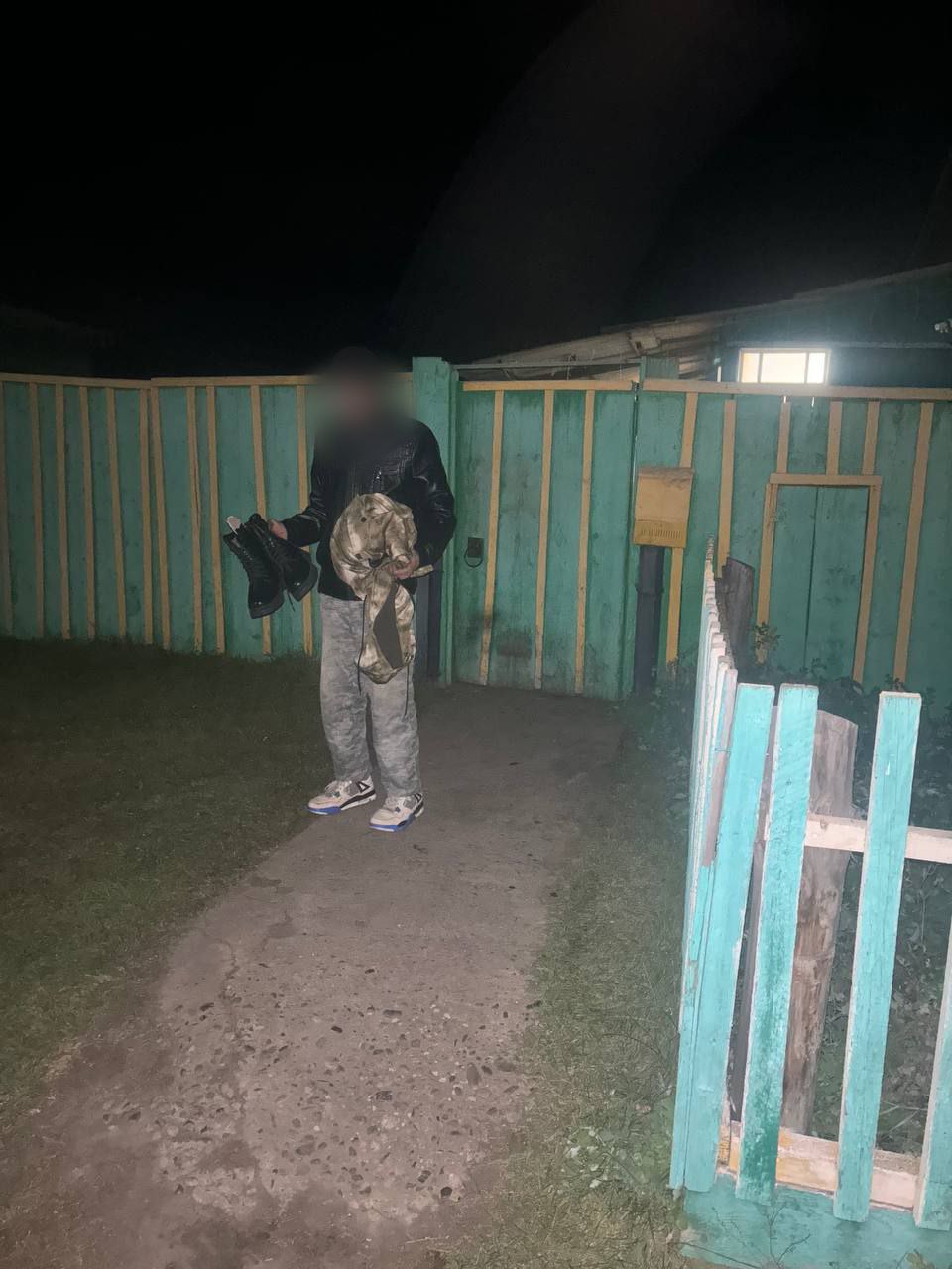 «Деньги ей точно не понадобятся»: красноярские полицейские раскрыли кражу 800 000 рублей с банковского счёта умершей женщины «Деньги ей точно не понадобятся»: красноярские полицейские раскрыли кражу 800 000 рублей с банковского счёта умершей женщины