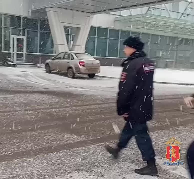 В Красноярском крае за нарушение миграционного законодательства депортированы двое иностранных граждан