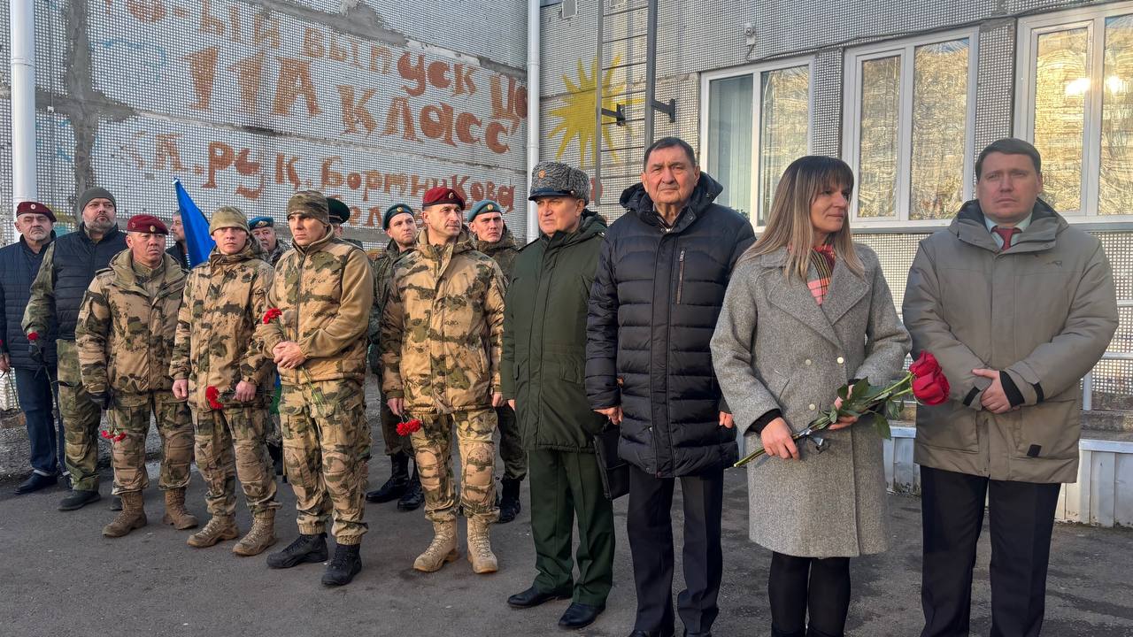 В Сосновоборске увековечили память Героя России Константина Чиркова В Сосновоборске увековечили память Героя России Константина Чиркова