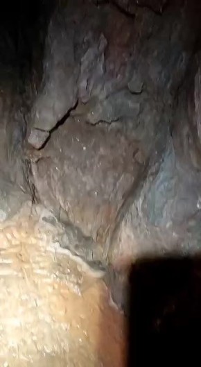 Очередную пещеру обследовали спасатели в поисках семьи Усольцевых в Красноярском крае