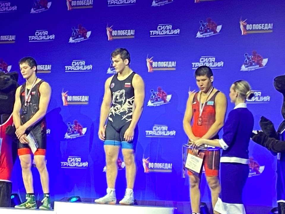 Хамза Курбанов – победитель международного турнира по греко-римской борьбе