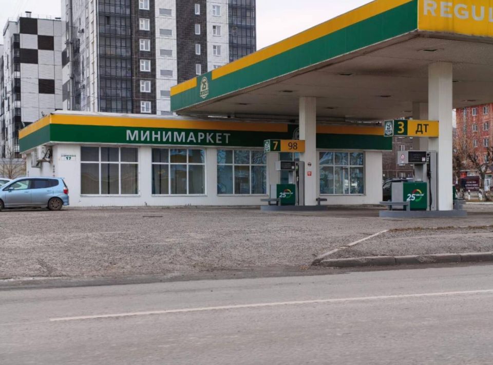 На АЗС случился рекордный скачок цен на бензин за последние полгода