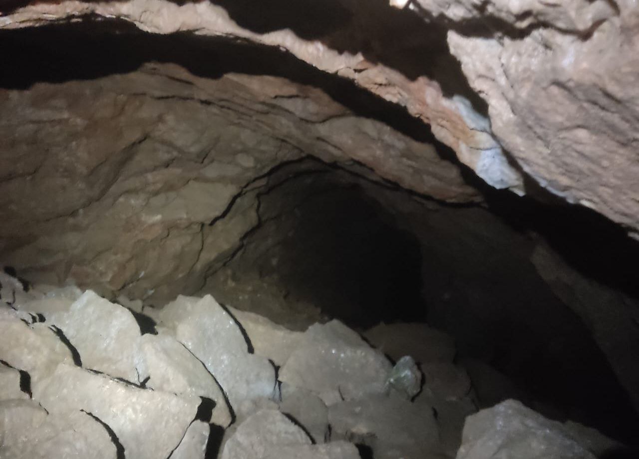 Спасатели приостановили поиски семьи Усольцевых Спасатели приостановили поиски семьи Усольцевых