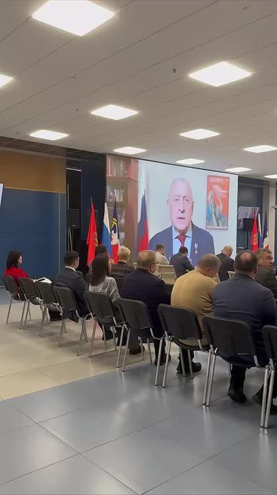 Участников съезда поприветствовал Николай Харитонов, председатель Комитета Государственной Думы по развитию Дальнего Востока и Арктики