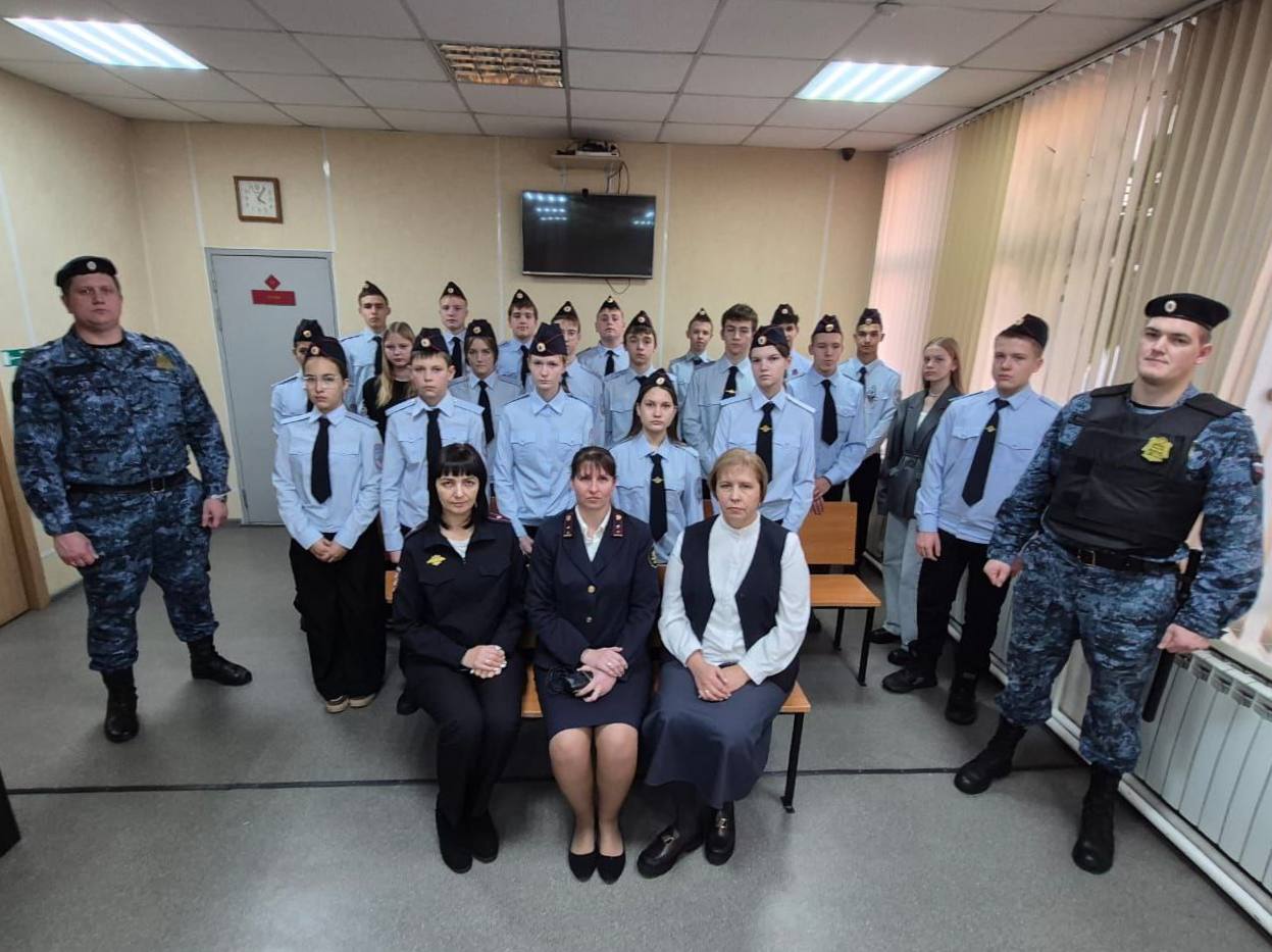 Насыщенный и познавательный день для наших будущих правоохранителей