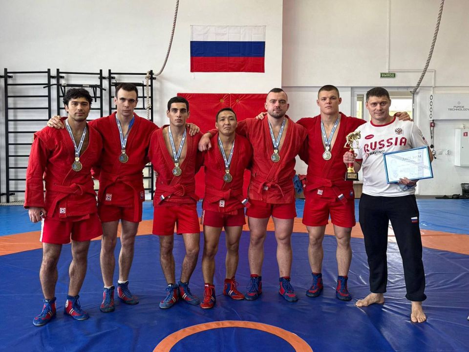 Золото во всех весовых категориях