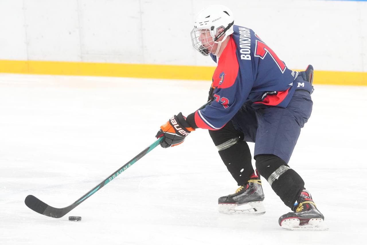 В рамках спартакиады работников прокуратуры края, посвященной 80-летию победы в Великой Отечественной войне, прошел турнир по хоккею с шайбой В рамках спартакиады работников прокуратуры края, посвященной 80-летию победы в Великой Отечественной войне, прошел турнир по хоккею с шайбой