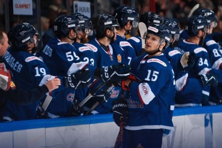 Красноярский «Сокол» на своем льду одержал волевую победу над «Челнами» из Набережных Челнов