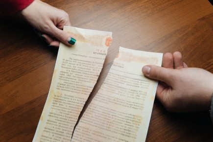 Мошенничество через брачный договор: как долги мужчины обернулись уголовным делом