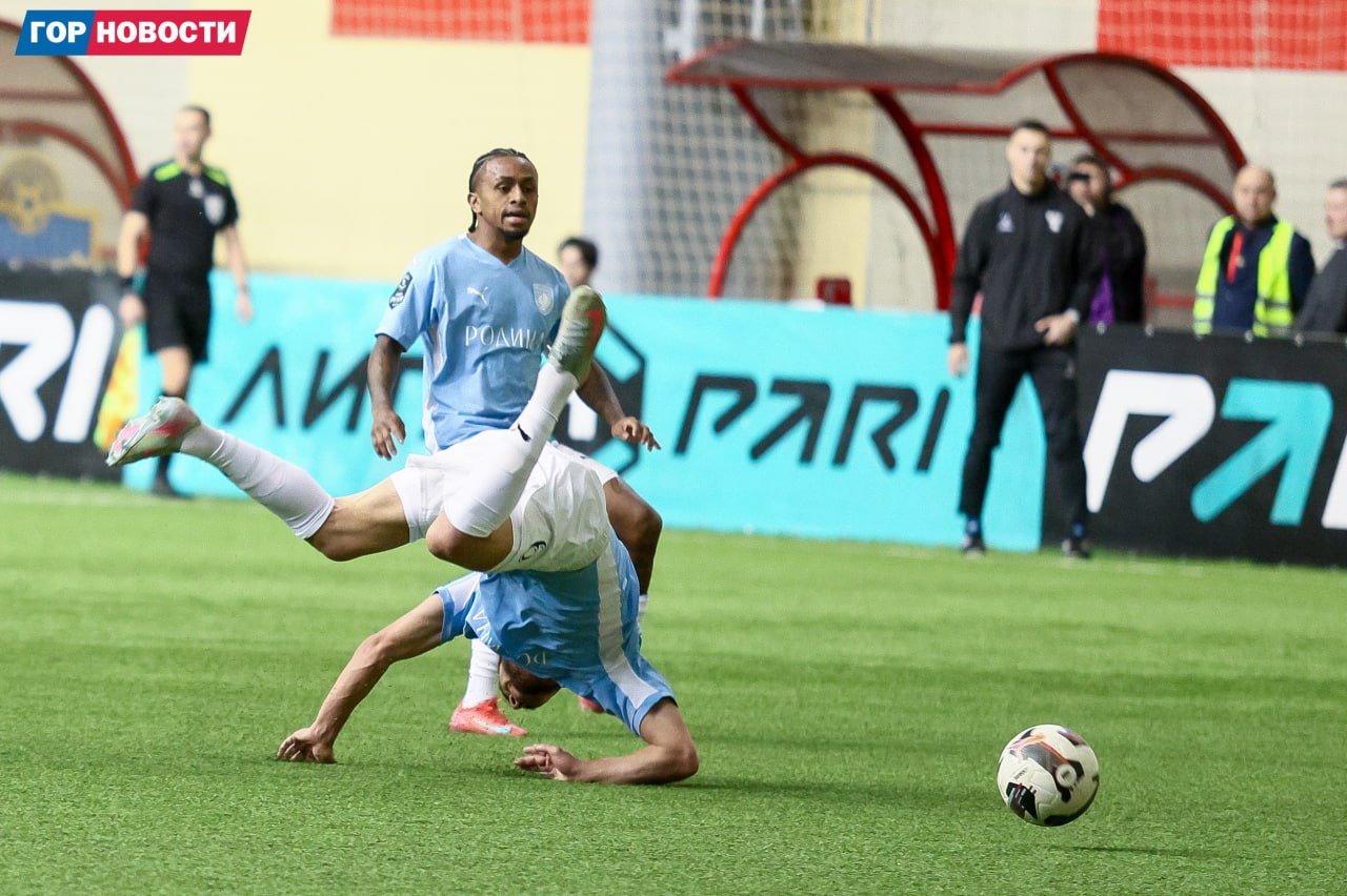 Футбольный «Енисей» сыграл вничью с московской «Родиной» Футбольный «Енисей» сыграл вничью с московской «Родиной»