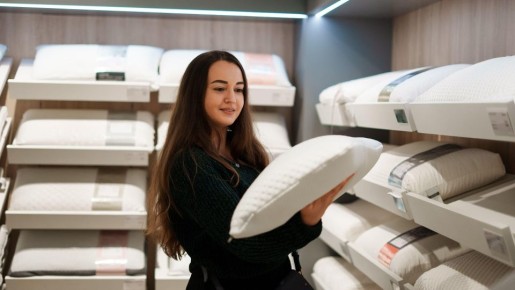 Вот как выбрать идеальную подушку для хорошего сна: забудьте про пуховый наполнитель