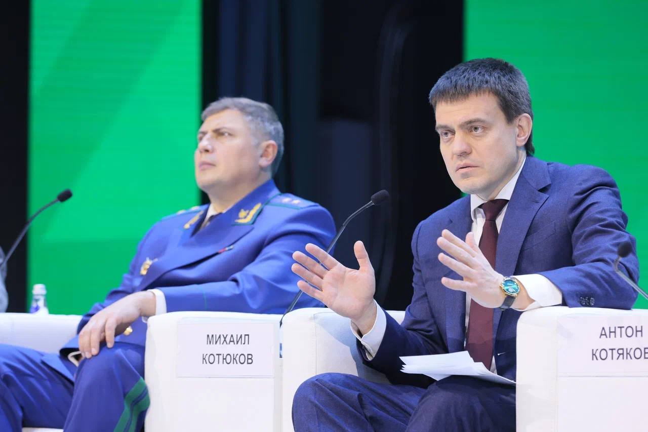 Власти Красноярского края профинансируют вакцинацию девочек от ВПЧ