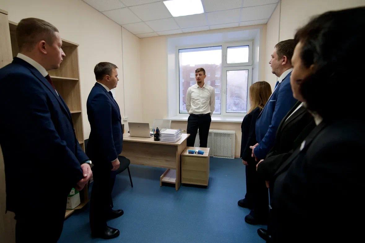 Дмитрий Карасёв: Хочу сообщить о важном событии, которое сегодня произошло в нашем удалённом, но таком значимом уголке страны – в посёлке Снежногорск Дмитрий Карасёв: Хочу сообщить о важном событии, которое сегодня произошло в нашем удалённом, но таком значимом уголке страны – в посёлке Снежногорск