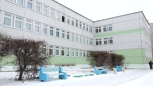 УЧИТЕЛЬНИЦА НАПАЛА НА УЧЕНИКА ИЗ-ЗА ОТКАЗА ПЕРЕОБУТЬСЯ