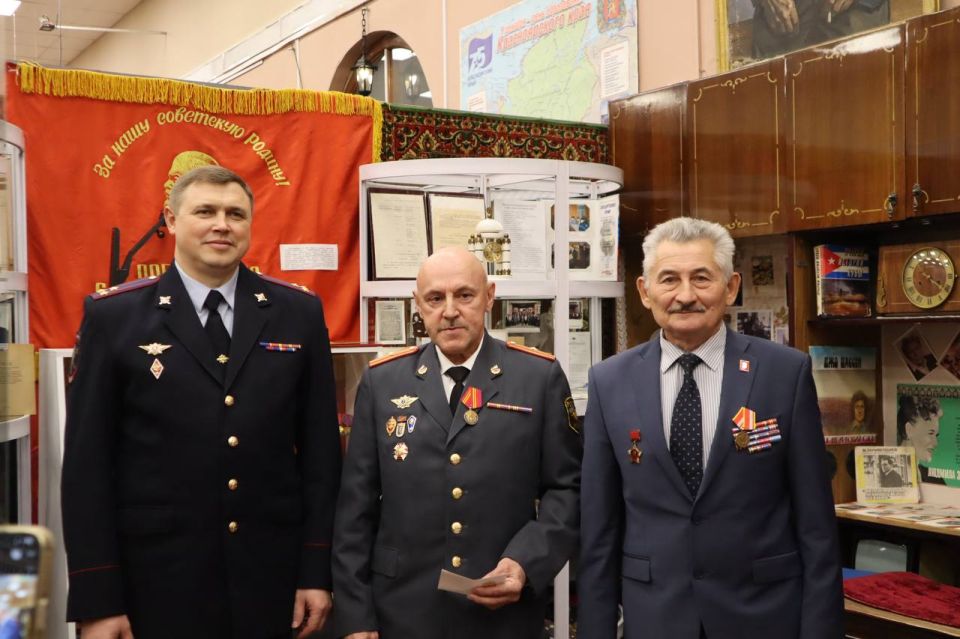 Преемственность поколений: от ветеранов — будущим полицейским