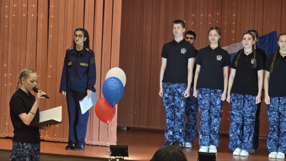 В норильской школе № 16 состоялось знаменательное событие – церемония посвящения учащихся 10 класса в профильный класс ГУФСИН