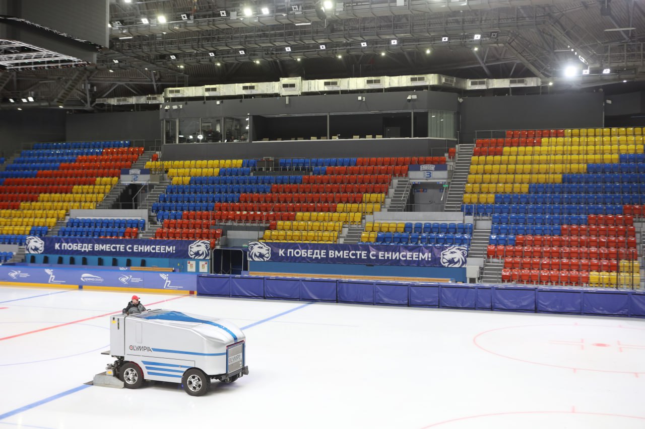 Раньше Александр Болдарев работал на ювелирном производстве, где всё решают точность руки и зоркость глаза Раньше Александр Болдарев работал на ювелирном производстве, где всё решают точность руки и зоркость глаза