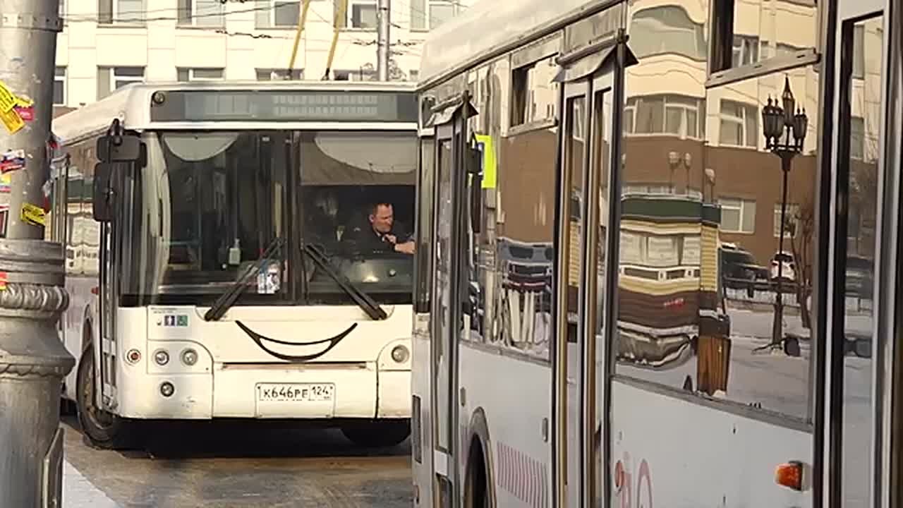 В КРАСНОЯРСКЕ НАЧАЛАСЬ ЗАМЕНА ТРАНСПОРТНЫХ КАРТ