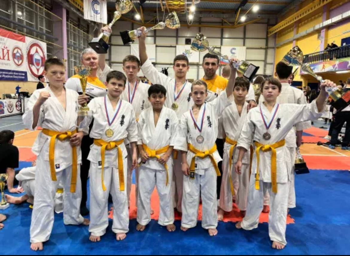 Красноярские спортсмены – победители и призеры первенства Сибири по киокусинкай