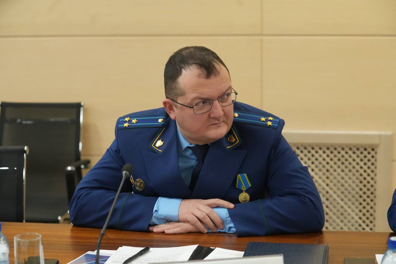 В прокуратуре края обсудили регулирование майнинга и энергобезопасность региона В прокуратуре края обсудили регулирование майнинга и энергобезопасность региона