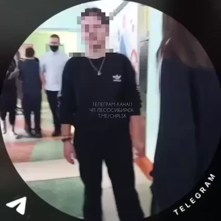 В лесосибирской школе №2 13-летняя школьница избила кулаками другую девочку